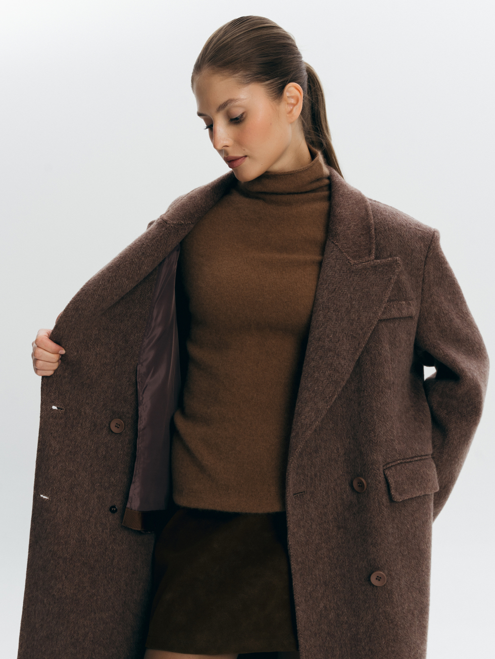 Двубортное пальто