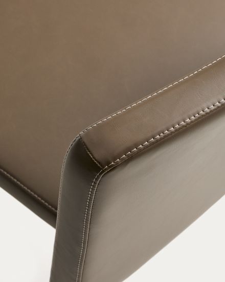 Стул Loria в обивке из искусственной кожи