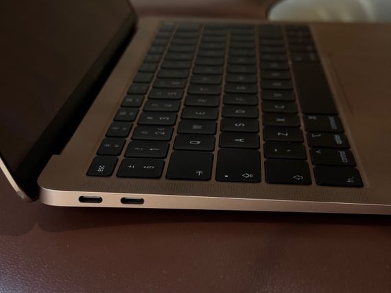 Apple MacBook Air 13 Intel Core i5 2019 Gold