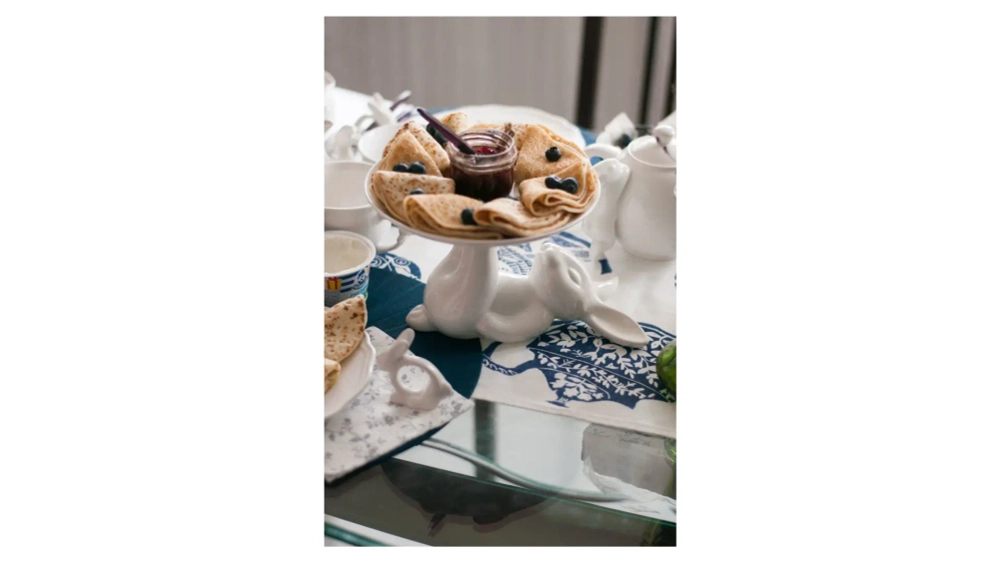 Блюдо на ножке Claystreet Классический Кролик 23 см