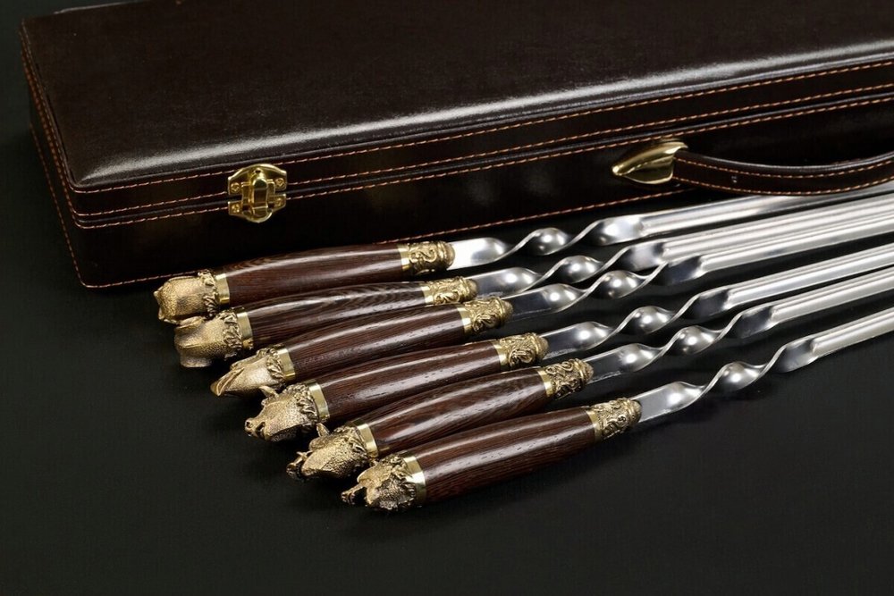 Подарочный набор шампуров в кейсе "Звери каменные"