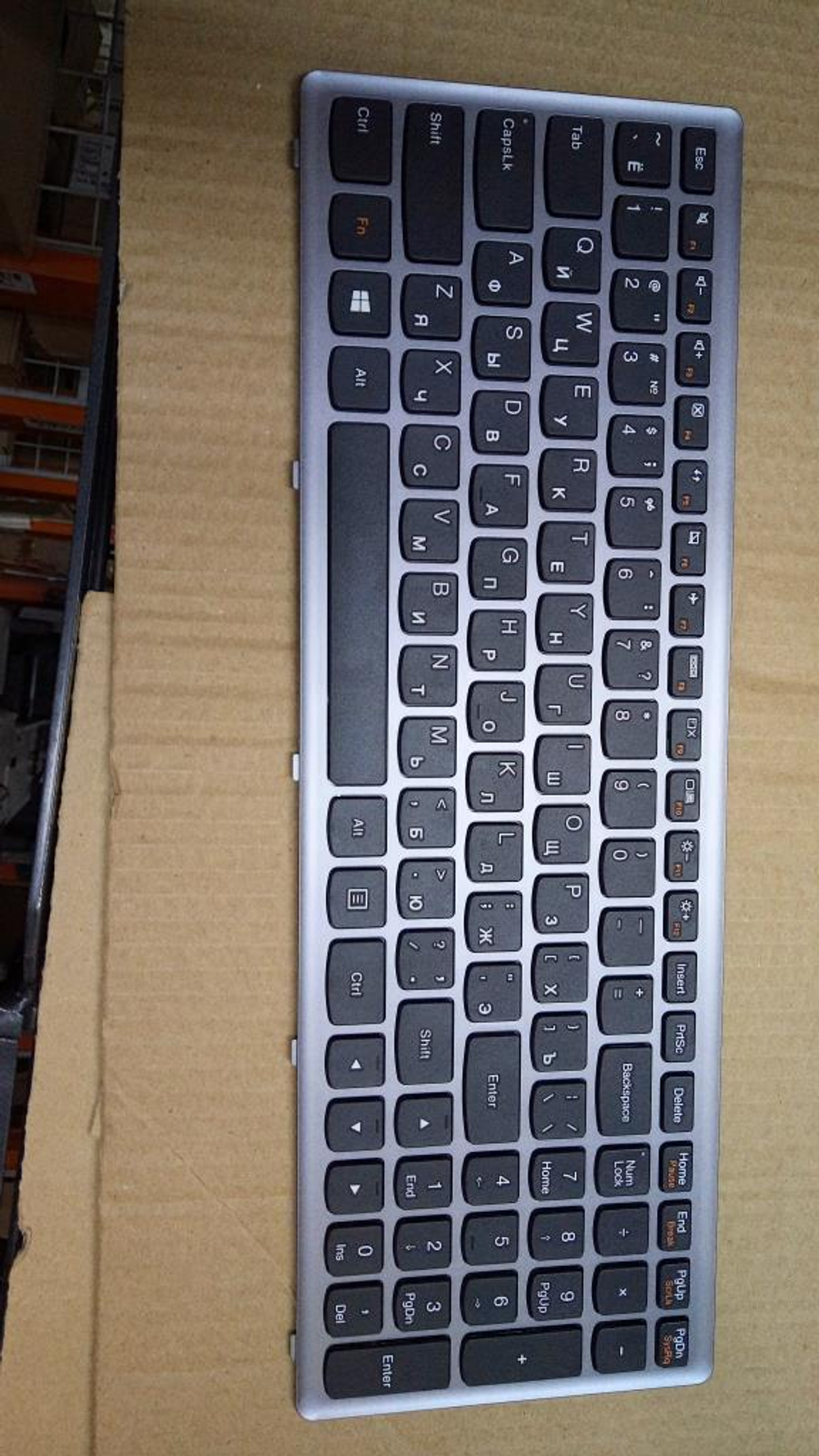 Клавиатура для ноутбука Lenovo Z500/P500 раскладка - русская, без подсветки, серая (25206529), оригинал