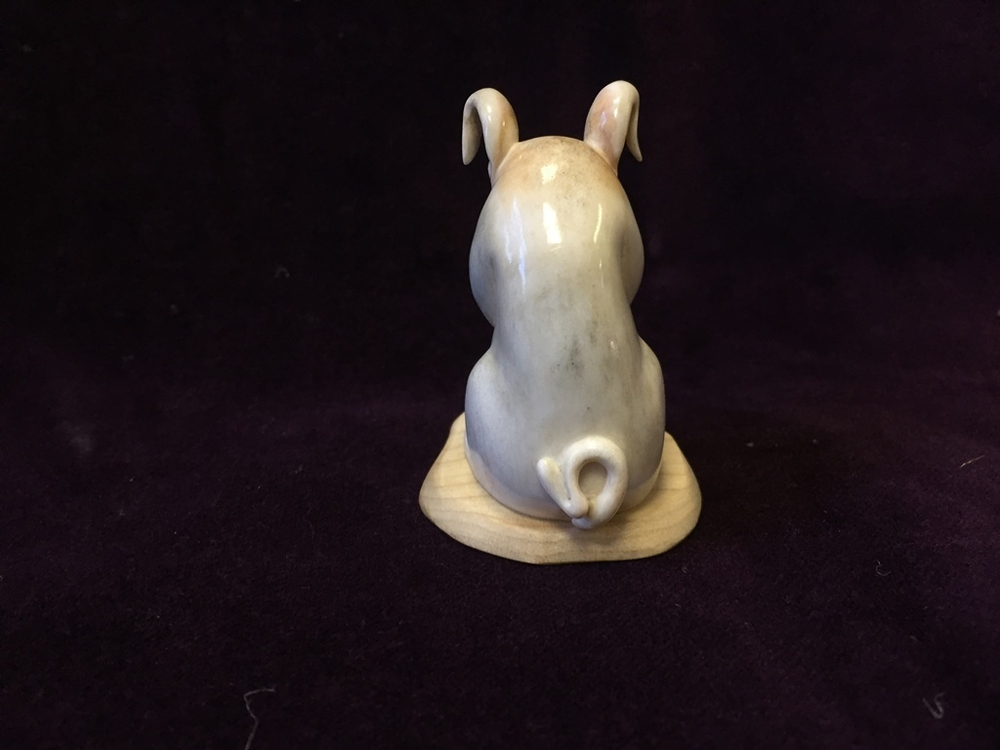 Поросёнок, фигурка из кости