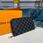 Louis Vuitton Zippy Organizer