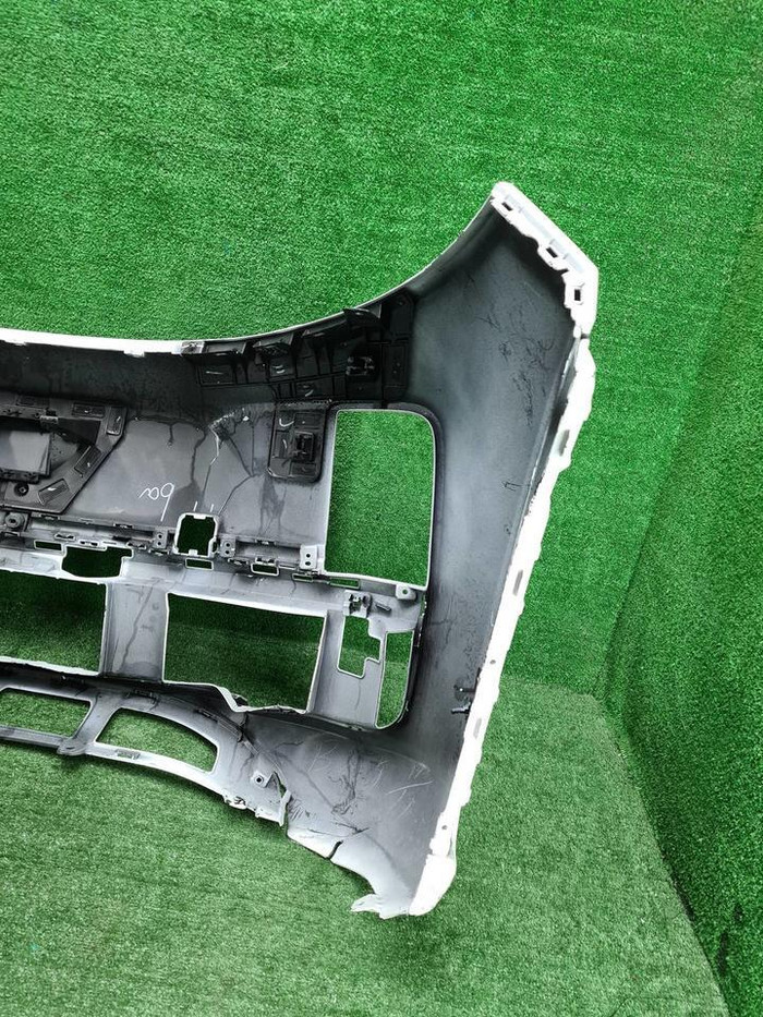 Бампер передний Lixiang L7 (2022-н.в.)