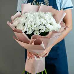 Воздушный букет из ромашковой хризантемы размер L