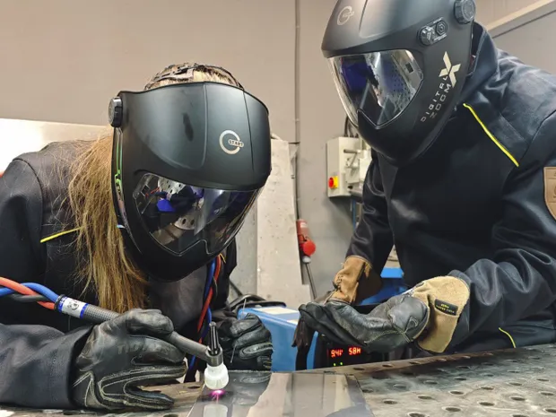 Цифровые сварочные маски DIGITAL X