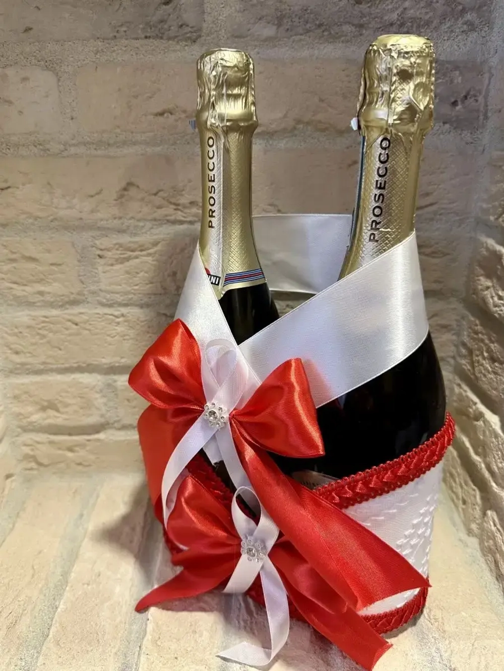 Украшение на шампанское