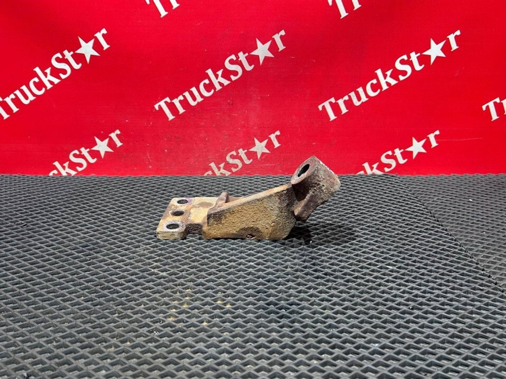 Кронштейн двигателя задний левый