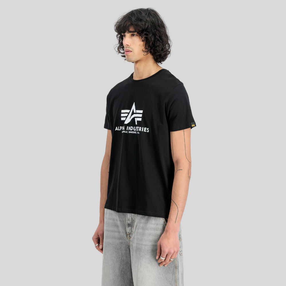 Футболка Alpha Industries Basic Big Logo (Чёрная) Футболка Alpha Industries Basic Big Logo (Чёрная)