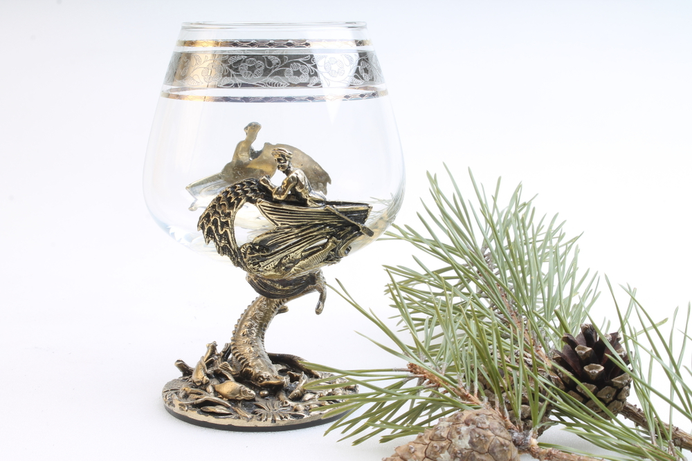 Бокал для коньяка Рыбалка-Осетр в подарочном футляре