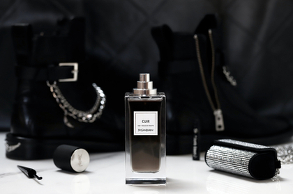 Yves Saint Laurent Cuir oud- Feuille de Violette