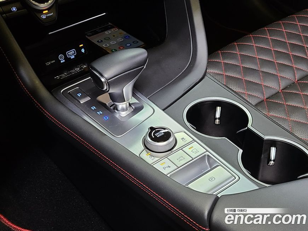 Genesis G70 2.0T AWD (12.2019)