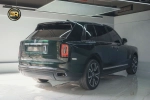 Rolls Royce Cullinan Dark Green