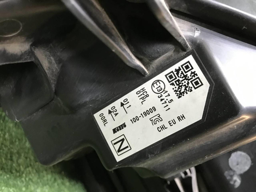 Фара правая Nissan Qashqai j11 17-23 галоген