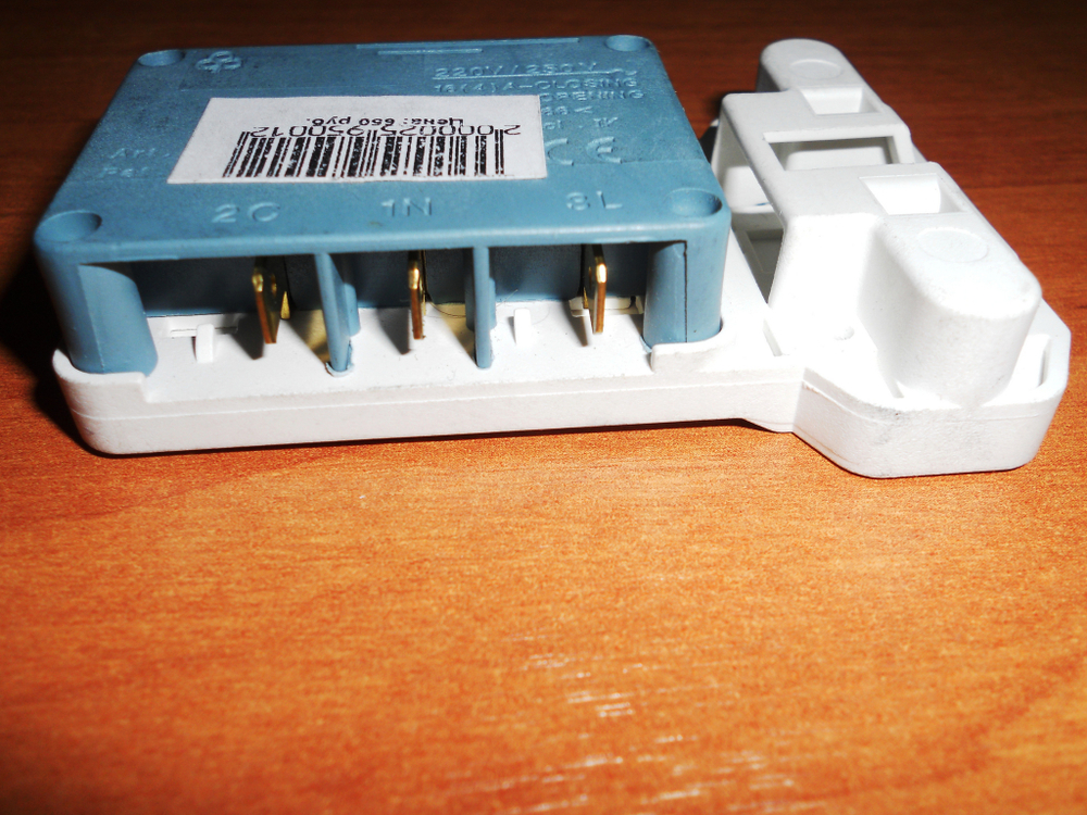 Блокировка люка стиральной машины ARDO