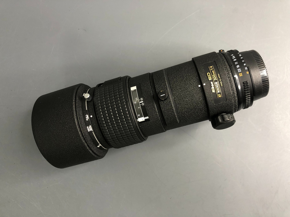 Nikon 300mm 4 ED AF Nikkor