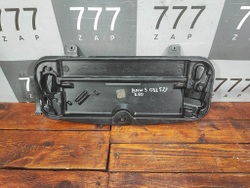 Ящик для инструмента BMW 5 (E60) 03-09 Б/У Оригинал 71116761420