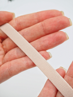 Резинка бретелечная серебристый пион глянцевая ширина 10 мм Lauma (Латвия)