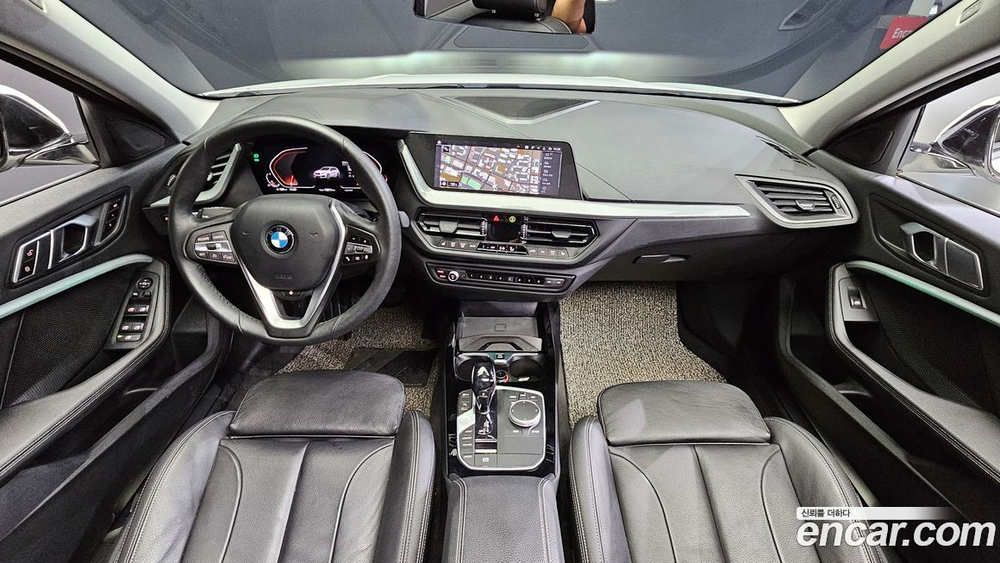 BMW 1 Series (F40) 120i Sports (08.2021)