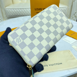 Louis Vuitton Zippy Wallet