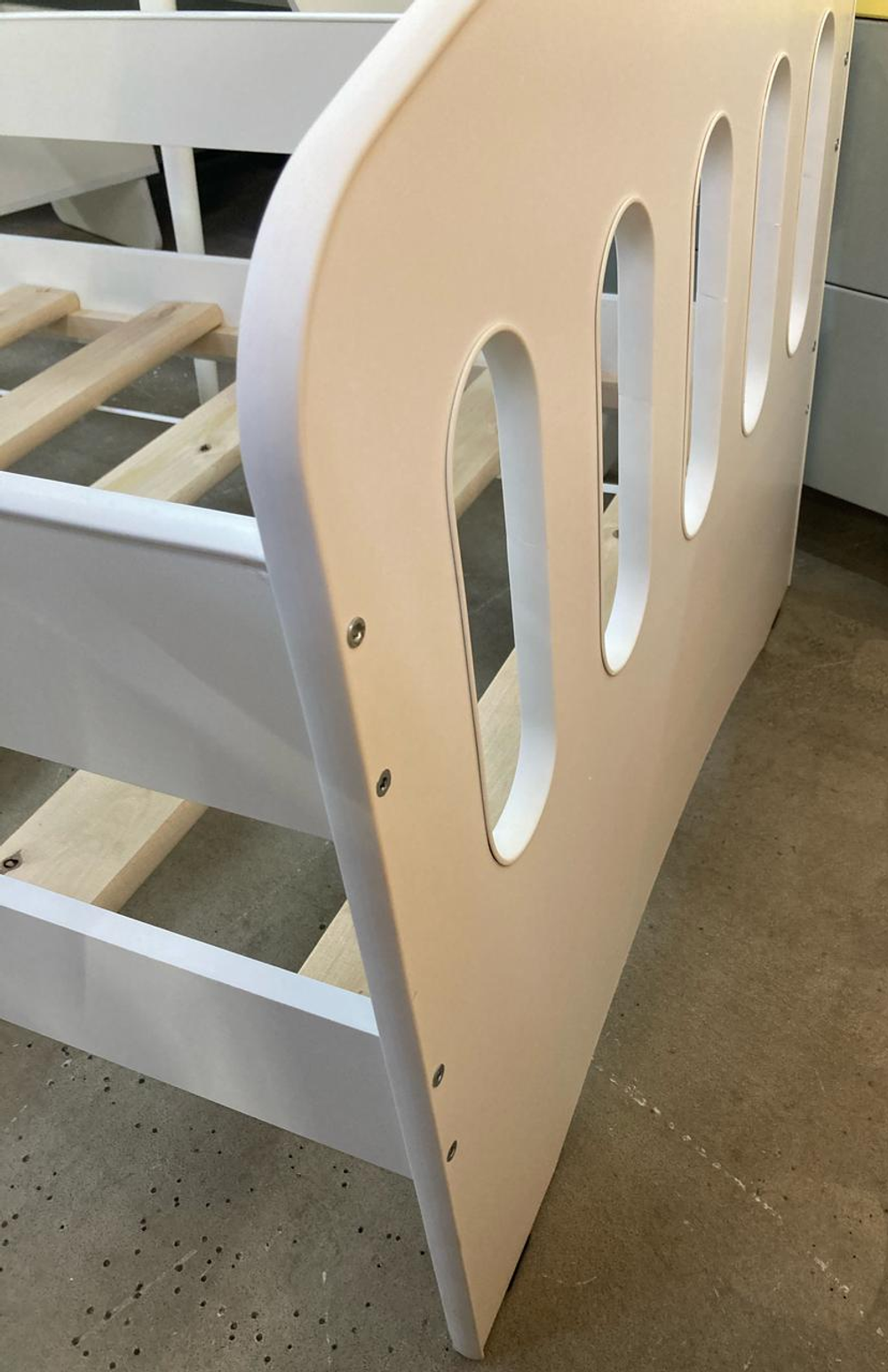 Кровать Малыш белый (ладе) 800*1600