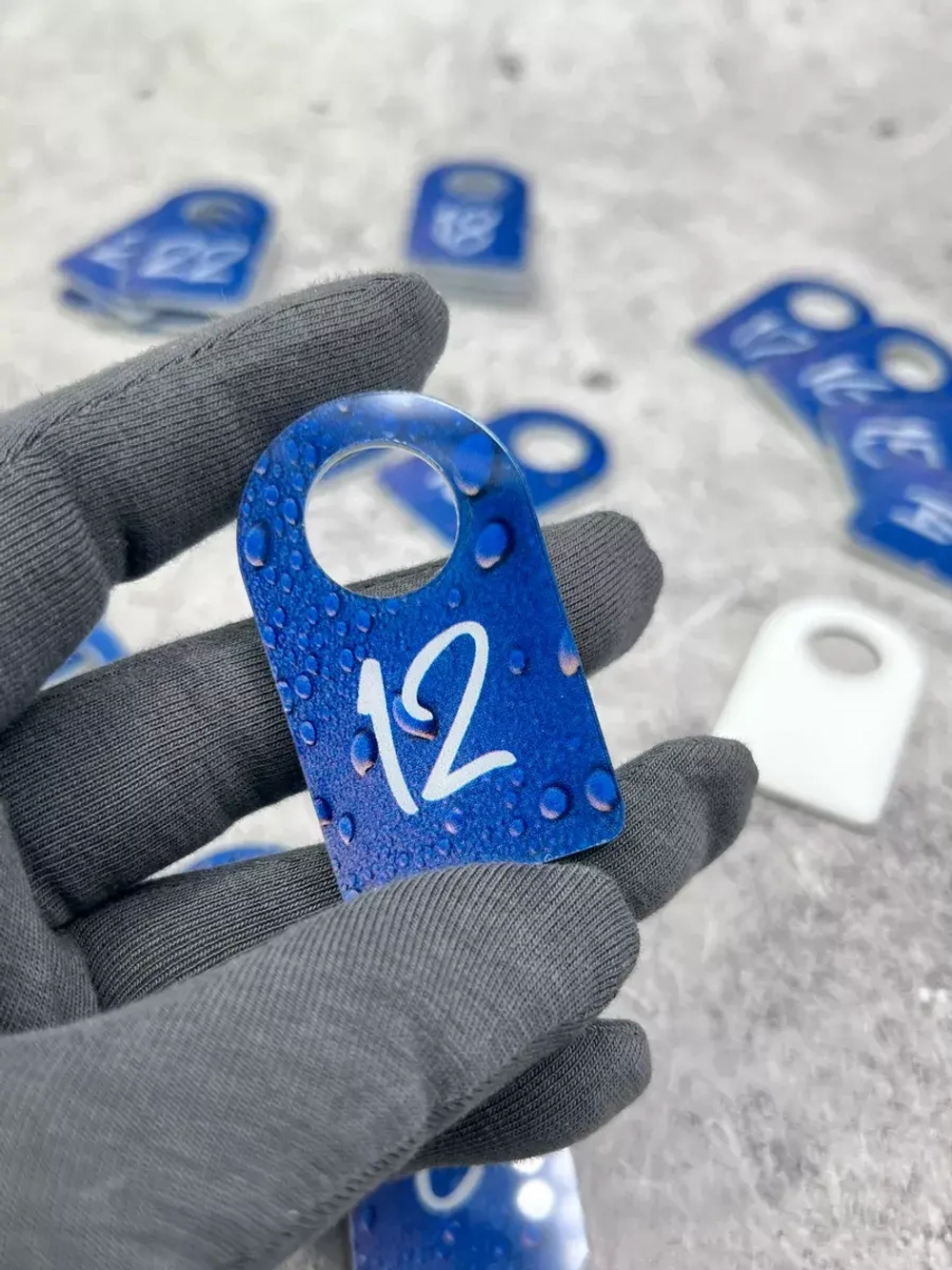 Номерки для гардероба акрил 3х5 см