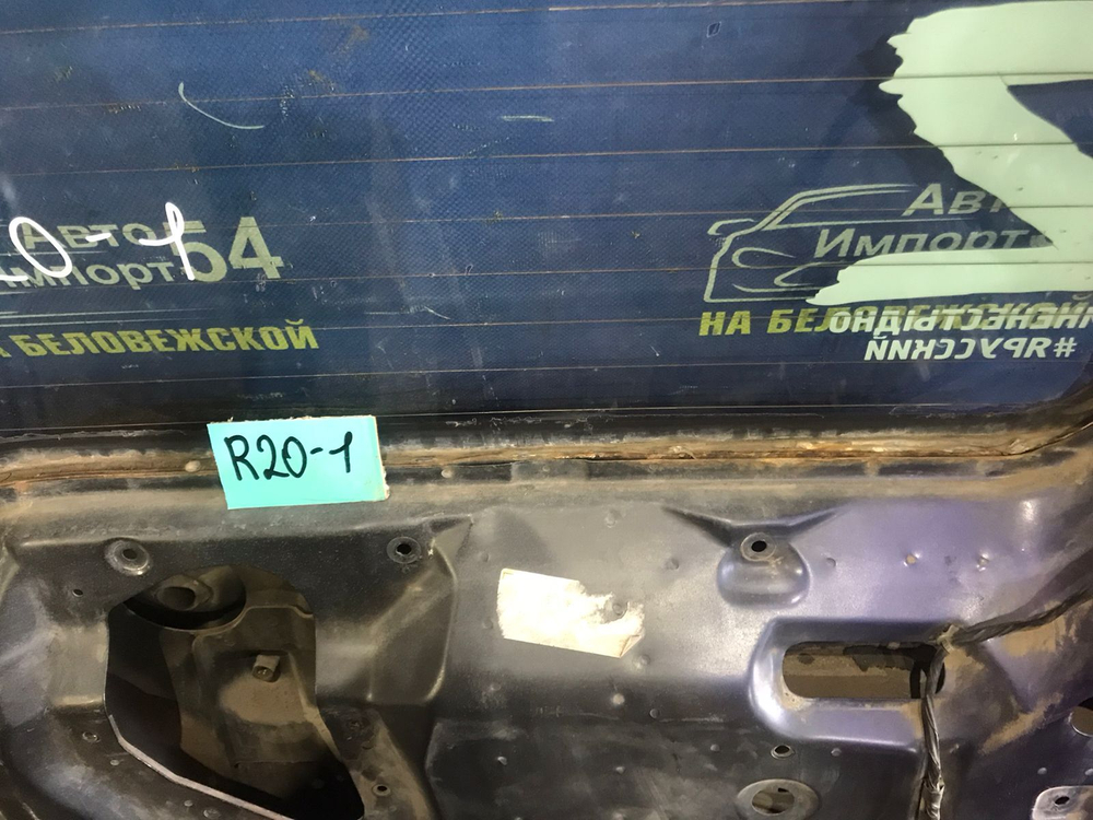 Дверь пятая NISSAN MISTRAL 1997