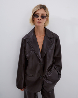 Жакет свободного кроя из искусственной кожи шоколад