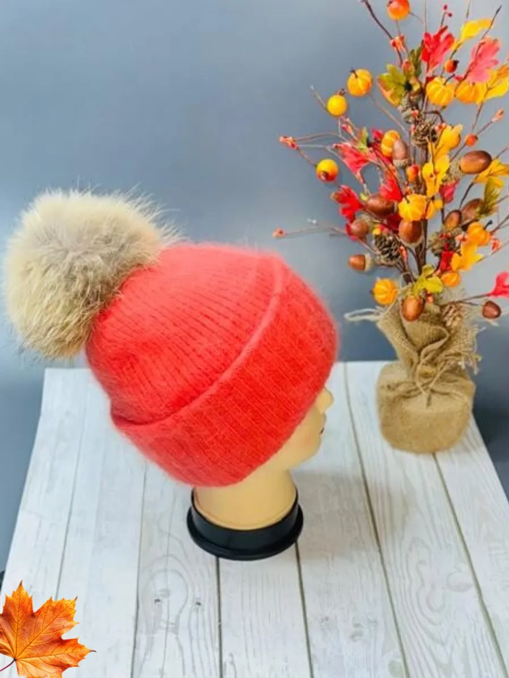 шапка ангора с меховым помпоном зимняя пушистая стильная