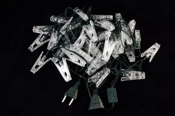 Светодиодная нить Прищепка 8 м., 40 разноцветных LED ламп, зеленый провод, Winner (m.01.5G.40+(10))