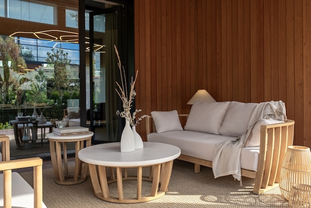 Диванная группа из акации WOODLAND