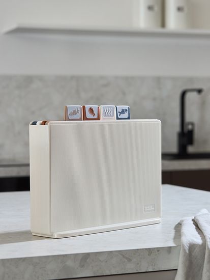 Набор из 4-х разделочных досок с держателем cut&store