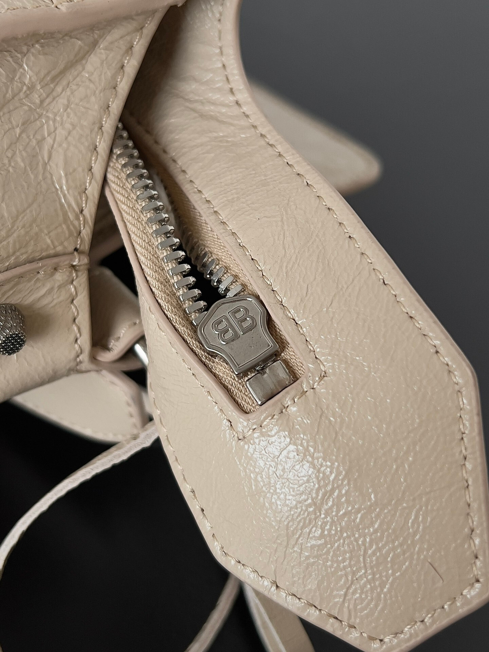 Balenciaga Neo Cagole City Small Bag 26 cm