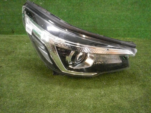 Битая Фара правая Subaru Forester 5 SK (2018-2021) LED