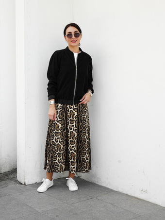 Бомбер в черном блеске