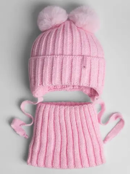 Шапка детская вязаная с помпонами и снуд