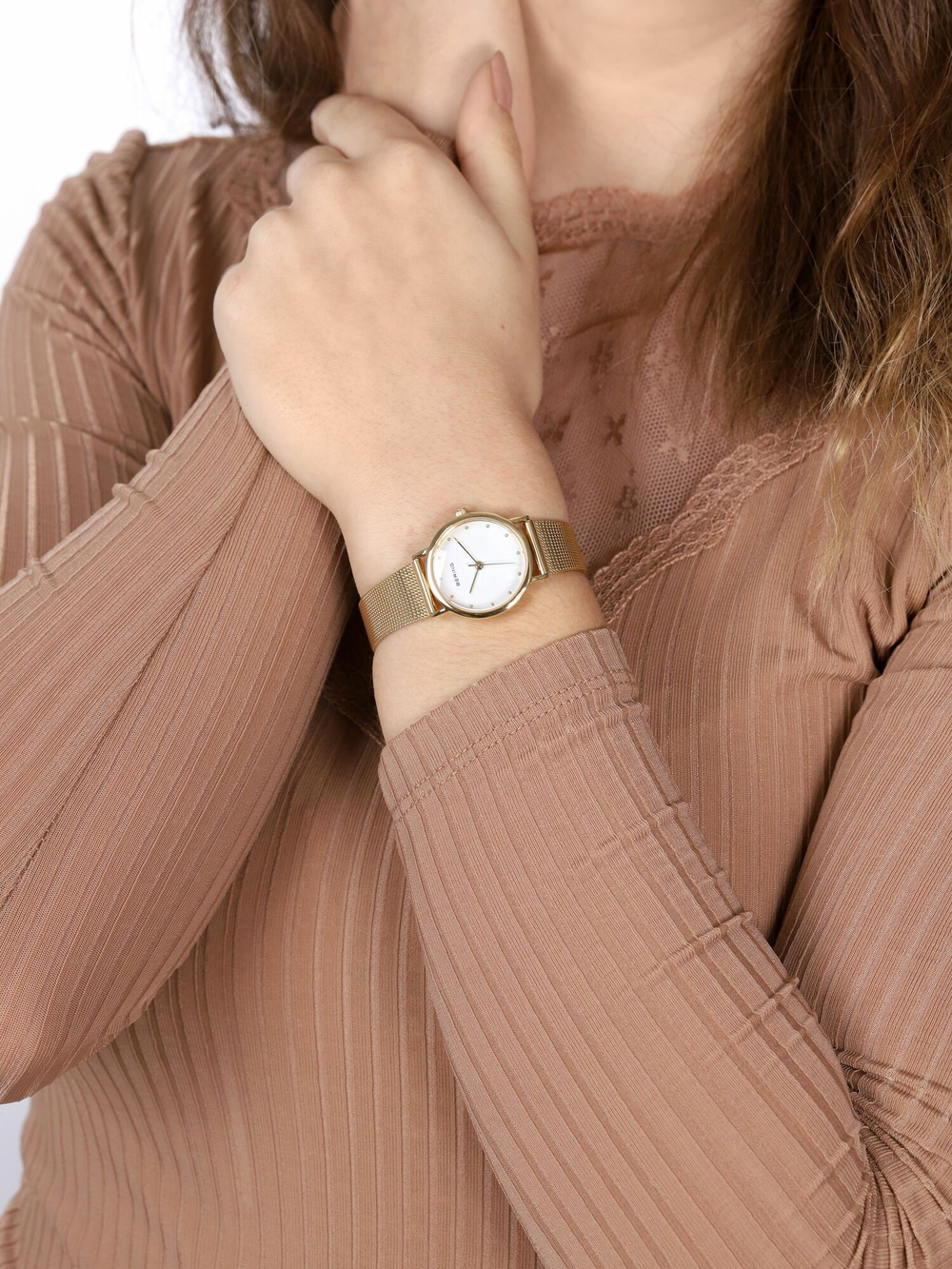 Женские наручные часы Bering 13426-334
