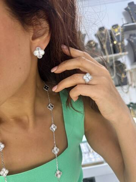 Серьги Van Cleef & Arpels