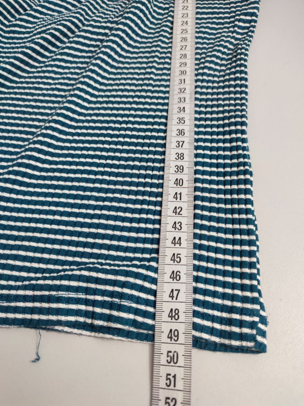 Футболка Clockhouse с открытой спиной 46 размер