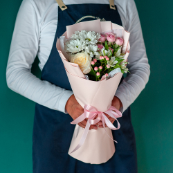 Сборный мини букет в нежных тонах