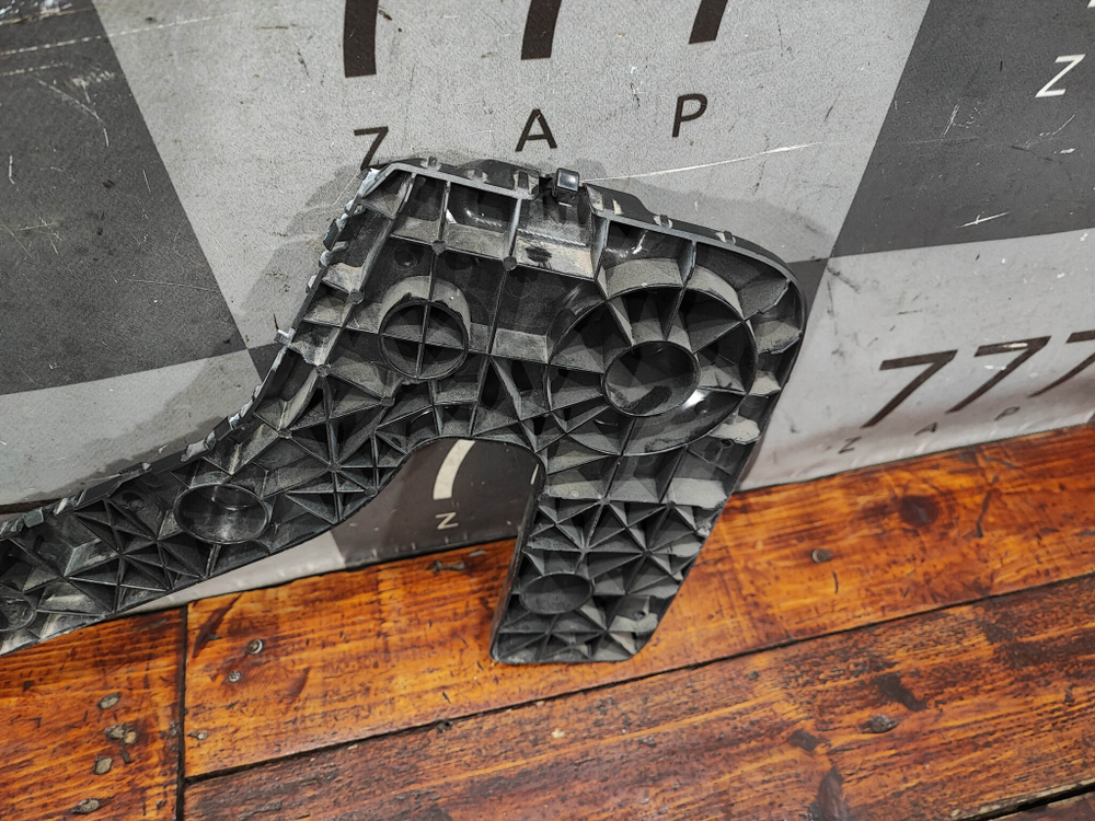 Кронштейн бампера задний левый GAC GS8 2 21-нв Б/У Оригинал 7106011DRS0000