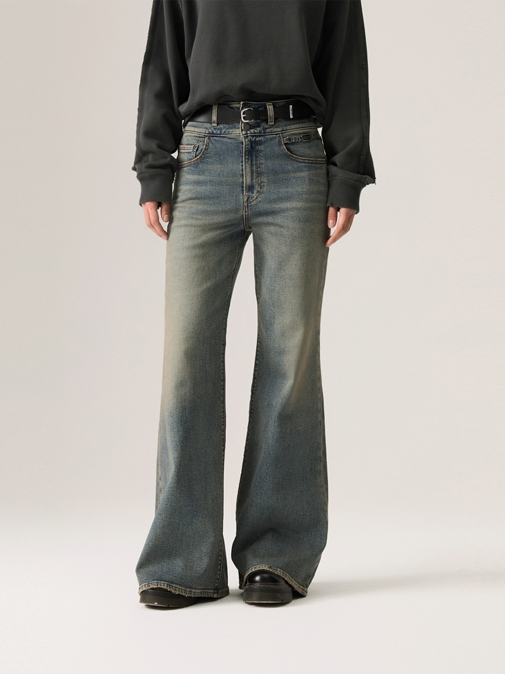 Женские джинсы клеш с завышенной талией Levi's Ribcage Bell A7503-0035