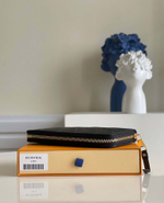 Louis Vuitton Zippy Wallet
