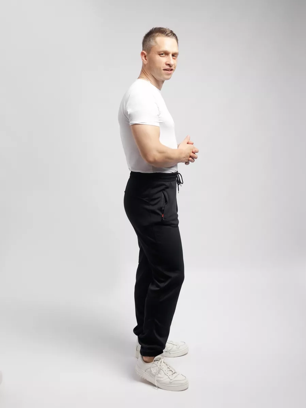 брюки спортивные Nike джоггеры с манжетом на резинке