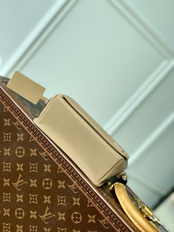 Louis Vuitton Fastline Wearable Wallet