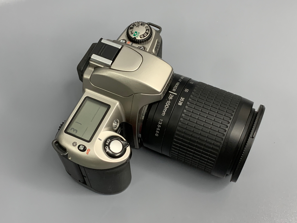 Nikon F75 kit 28-100mm 3.5-5.6G AF Nikkor