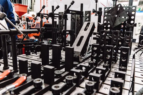 U-образный блок 200х200х200 мм D28, Слот-Стол