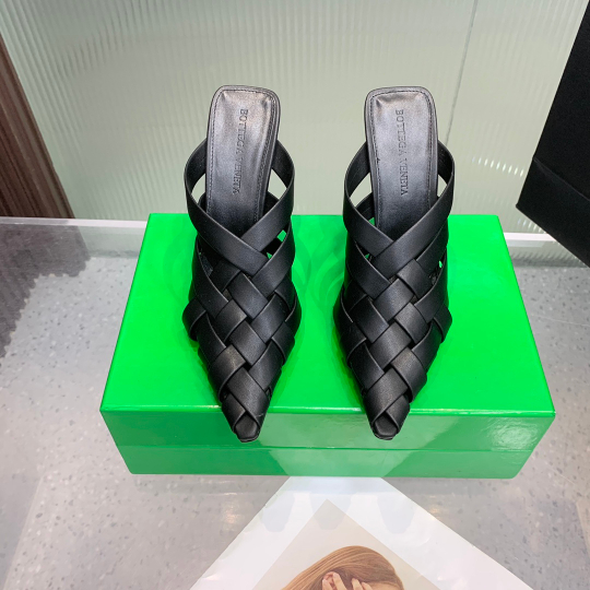 Bottega Veneta Alfie Mule