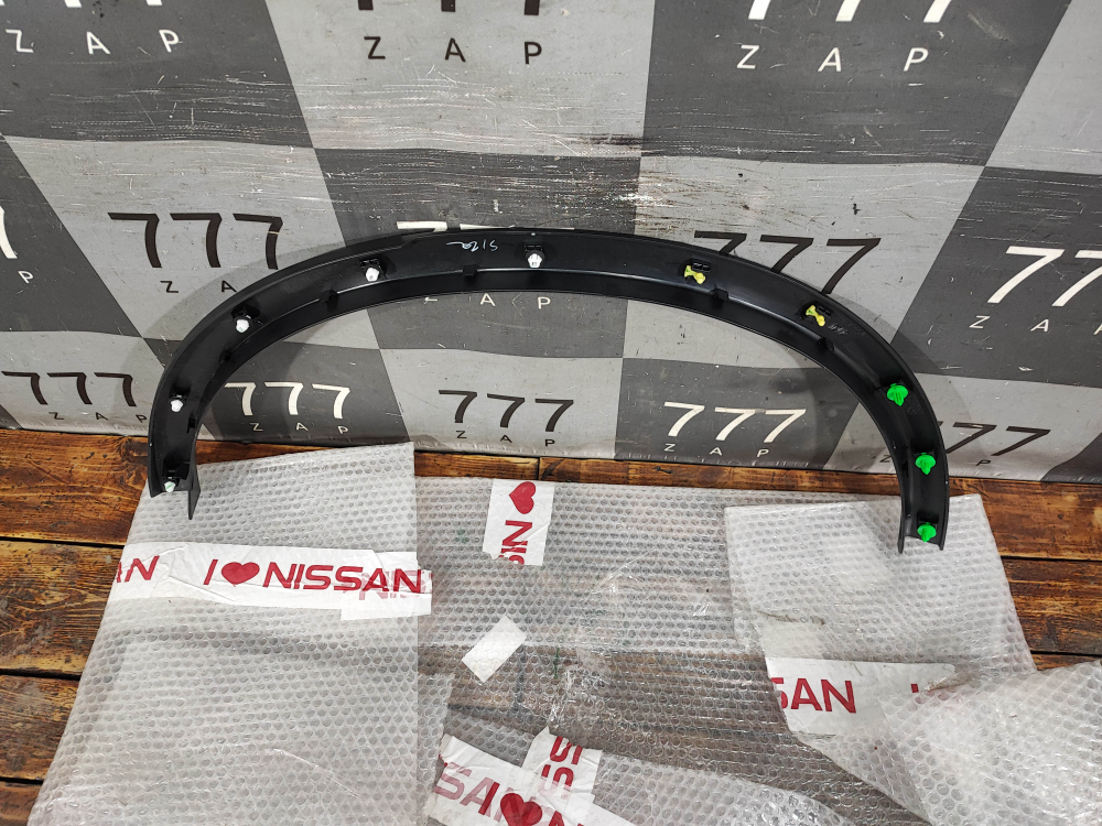 Накладка расширитель крыла заднего правого Nissan X-Trail 3 (T32) 13-23 Новое Оригинал 788604CM0B